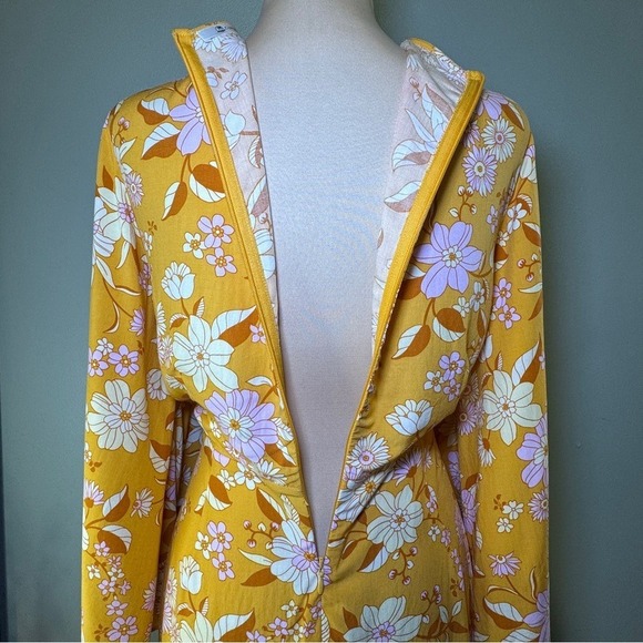 Cupshe Keira Yellow Floral Bunny Tie Bell Sleeve Cut Out Mini Dress Cover Up Med - Picture 4 of 11